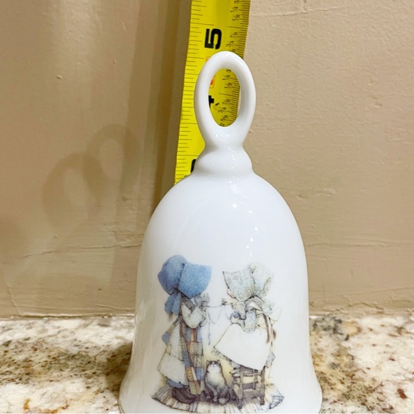 Holly Hobbie Designer’s Collection Porcelain Bell Vintage 1981 Rare - Picture 8 of 9